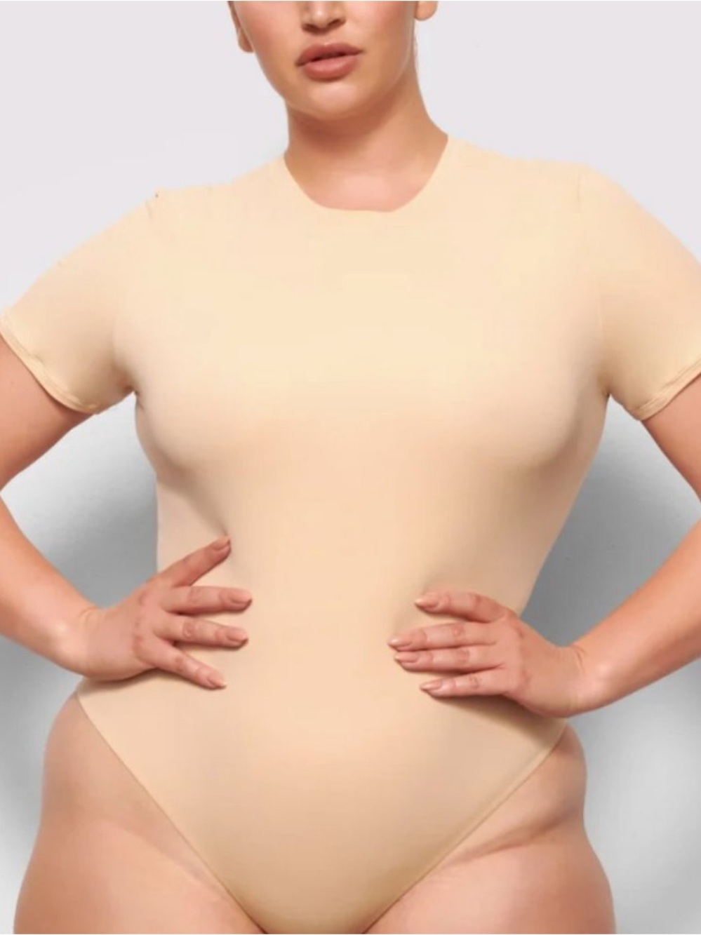 NWT Skims Fits Everybody short sleeve crewneck bodysuit tee in Sand size 4XL